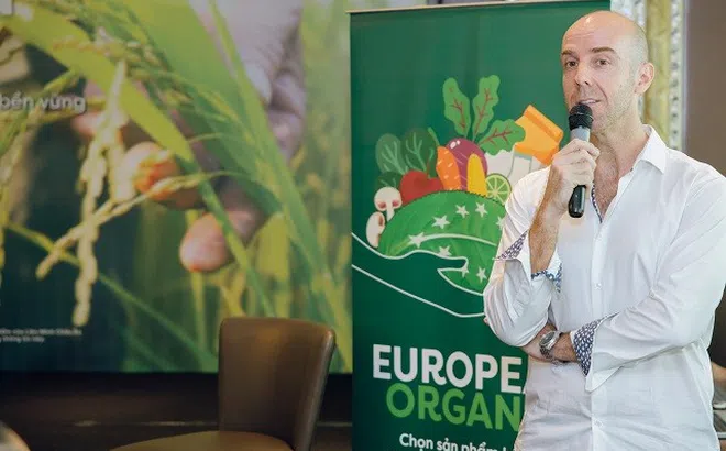 Từ Nông Trại tới Bàn Ăn: Tương lai bền vững với Nông nghiệp Hữu cơ theo tiêu chuẩn của Châu Âu