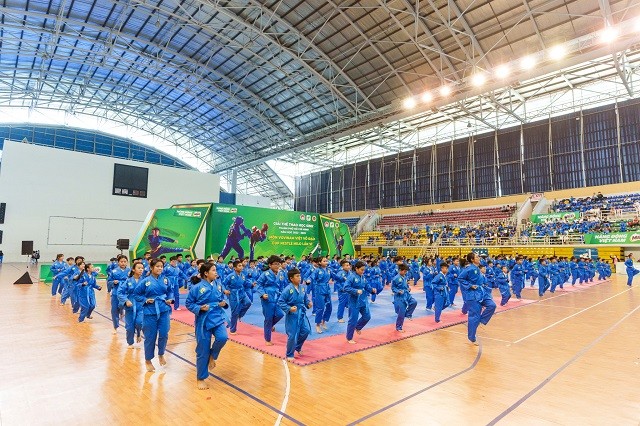 giai-vovinam-viet-vo-dao-cup-nestle-milo-nam-hoc-20222023-chinh-thuc-khai-mac-vao-ngay-183-tai-nha-thi-dau-phu-tho-1679127559.jpg