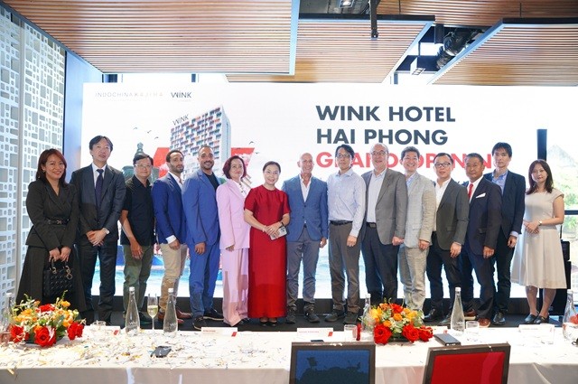 ba-nguyen-thi-van-anh-pho-chu-tich-ubnd-phuong-hong-bang-va-cac-dai-dien-kajima-corporation-indochina-capital-indochina-kajima-cung-cac-doi-tac-tai-buoi-le-1-1752846406.JPG