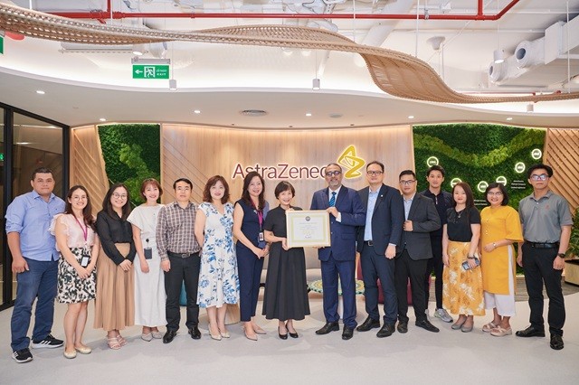1-van-phong-astrazeneca-viet-nam-tai-ha-noi-nhan-chung-chi-leed-gold-tu-hoi-dong-cong-trinh-xanh-hoa-ky-usgbc-1755771917.jpg