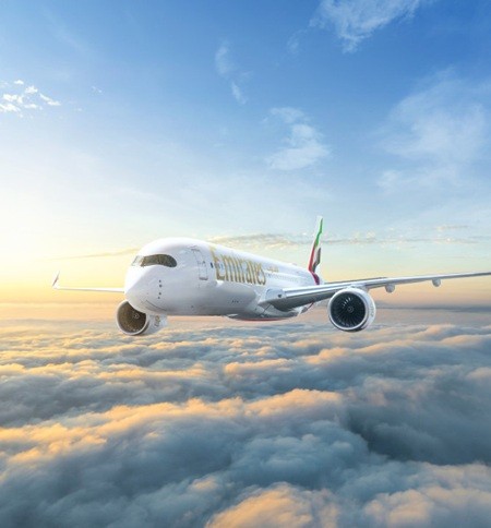 800-emirates-a350-air-to-air-1756909302.jpg