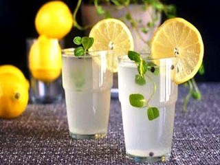 5 loại đồ uống quen thuộc giúp giải rượu ngày Tết cực hiệu quả