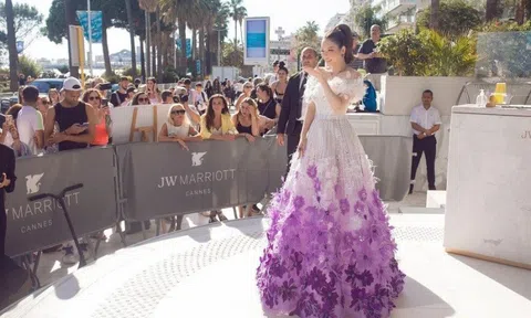 Lý Nhã Kỳ diện đầm hoa oải hương với trang sức 2,6 tỷ tại Cannes