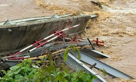Tập trung khắc phục sự cố sập cầu Phong Châu, ứng phó, khắc phục hậu quả mưa lũ, sạt lở