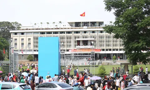 TPHCM: Sau 2 đại lễ, tổng thu du lịch tháng 4 tăng gần 30% so với cùng kỳ