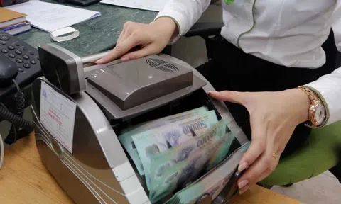 Lãi suất ngân hàng ngày 27/6: Nhiều kỳ hạn vượt mốc 6%/năm