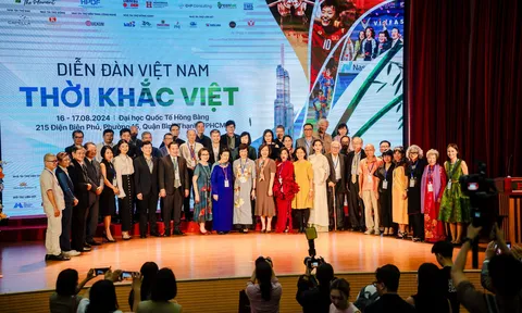Diễn đàn Thời khắc Việt 2025: Giải mã sức mạnh mềm Việt Nam trong thời kỳ biến động toàn cầu
