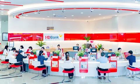 HDBank chốt quyền chia gần 30% cổ tức và cổ phiếu thưởng vào ngày cả nước khởi công - khánh thành 245 dự án lớn