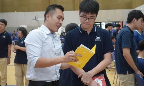 Khi AI trở thành kỹ năng phổ thông, điều gì tạo lợi thế cho sinh viên?