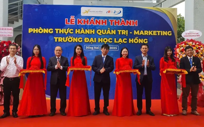 TP.HCM: Trường Đại học Lạc Hồng khánh thành Phòng thực hành Quản trị – Marketing