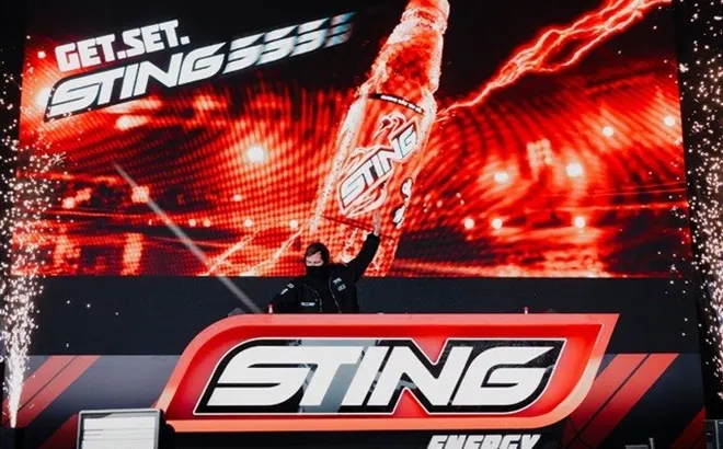 Alan Walker bắt tay cùng STING Energy® thổi hồn cho giai điệu của Giải đua xe Công thức 1®